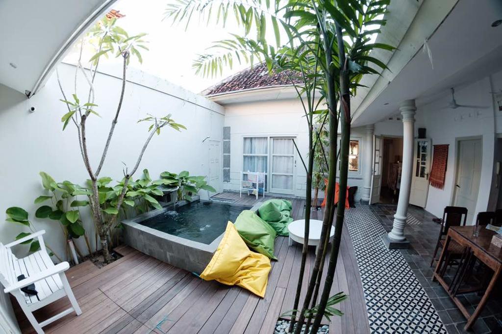 شقة The Patio Yogya يوغياكارتا المظهر الخارجي الصورة